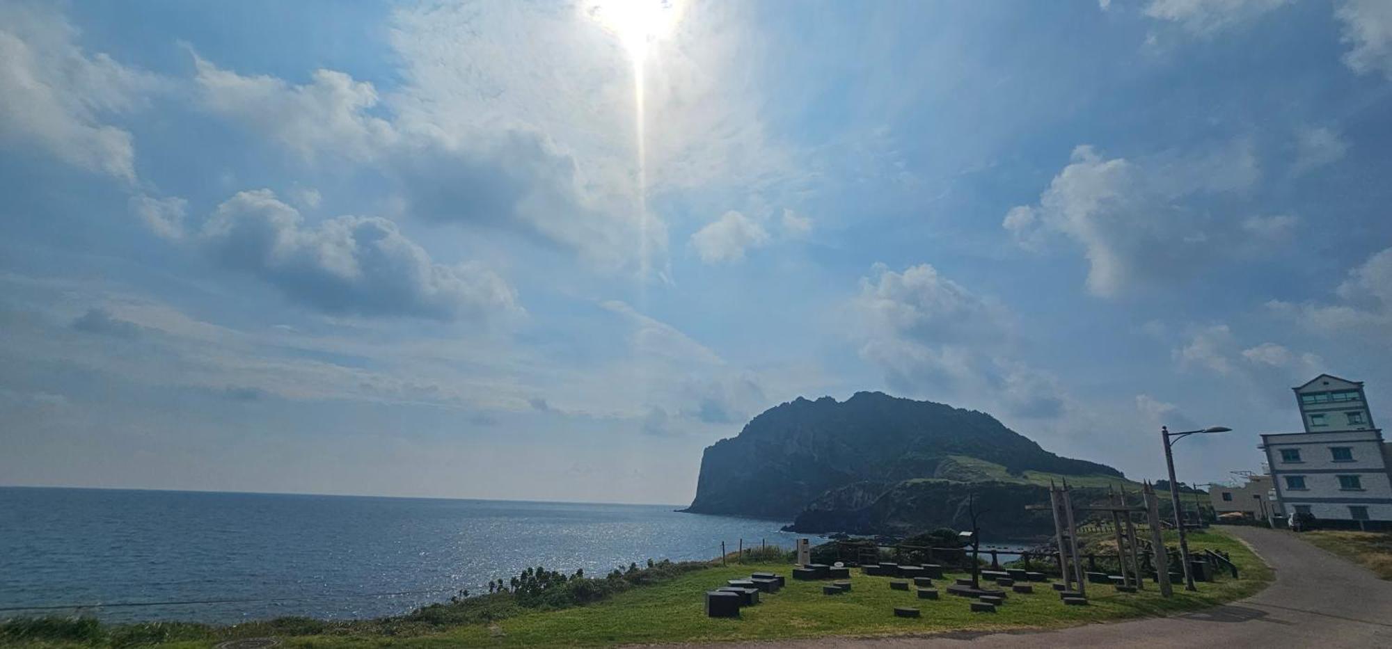 Seongsan Morning Sunset Villa Seogwipo Exterior foto