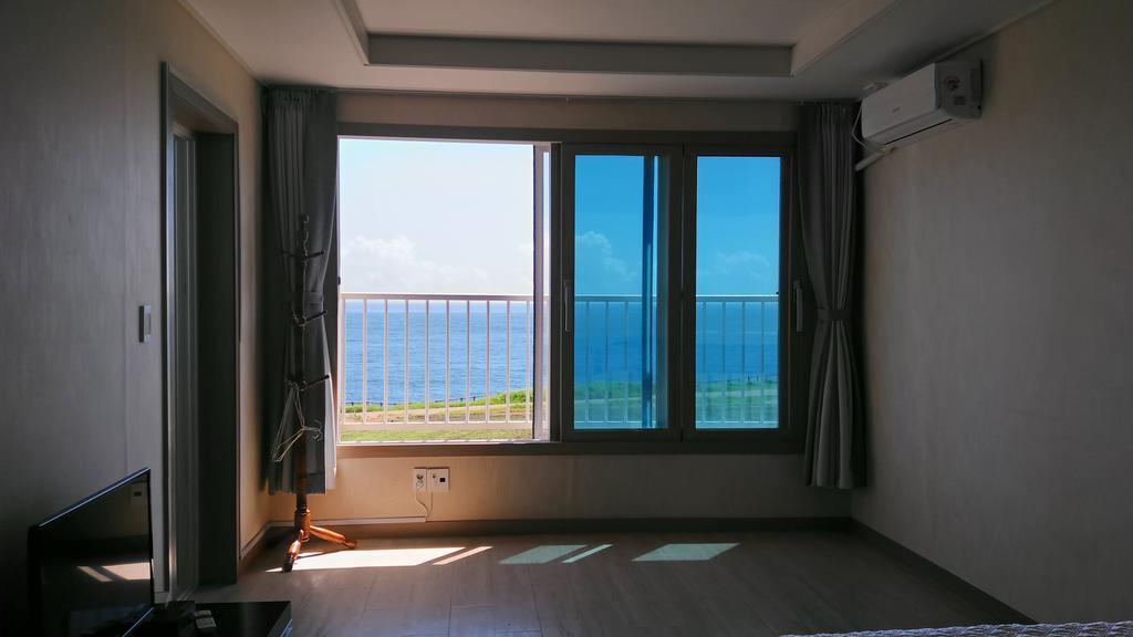 Seongsan Morning Sunset Villa Seogwipo Exterior foto